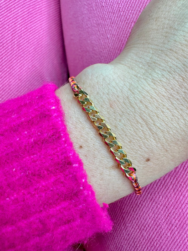 Curve Handmade Bracelet In Colorful Tones With Golden Chain Details