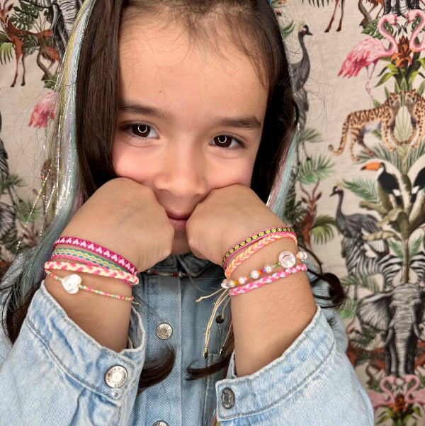 HANDMADE KIDS BRACELET FEATURING A HEART CHARM