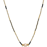 PEARL NECKLACE WITH GOLD DETAILS IN DARK TONES