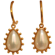 Classic and elegant, this set of handmade earrings are handmade using cultured pearls and 14k vermeil set findings .  You can wear them all season!  Details:  -Metal: 14k gold plated vermeil   -Cultured pearls  -Earring height 1.8cm, Width 1cm  -Butterfly closure  -Care: Take care of your jewellery by keeping it dry and avoid spraying fragrances directly on to it.   -It comes with a card and a gift box   -Each piece has a unique shape as they are natural gemstones 