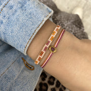 This cool bracelet is handwoven by our team of artisans in Colombia using Japanese glass beads.   Wear it with your favourite accessories !  Details:      Women Bracelet     Japanese glass beads     Handwoven adjustable bracelet     Width 5mm