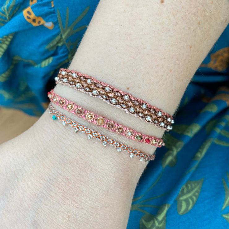 STONE BRACELET IN ORANGE AND SILVER TONES